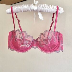 🪞 VS embroidered lace floral balconet unlined bra 34B victorias secret